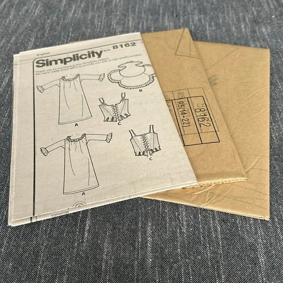 Simplicity 8162 sizes 14-22 - Picture 3 of 3